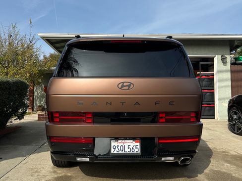 Used 2025 Hyundai Santa Fe Calligraphy image 5