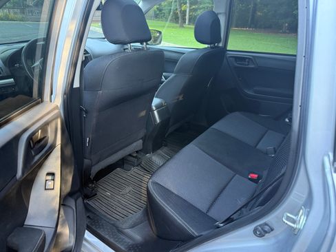 Used 2015 Subaru Forester 2.5i Premium w/ Popular Package #1 AWD/4WD image 17