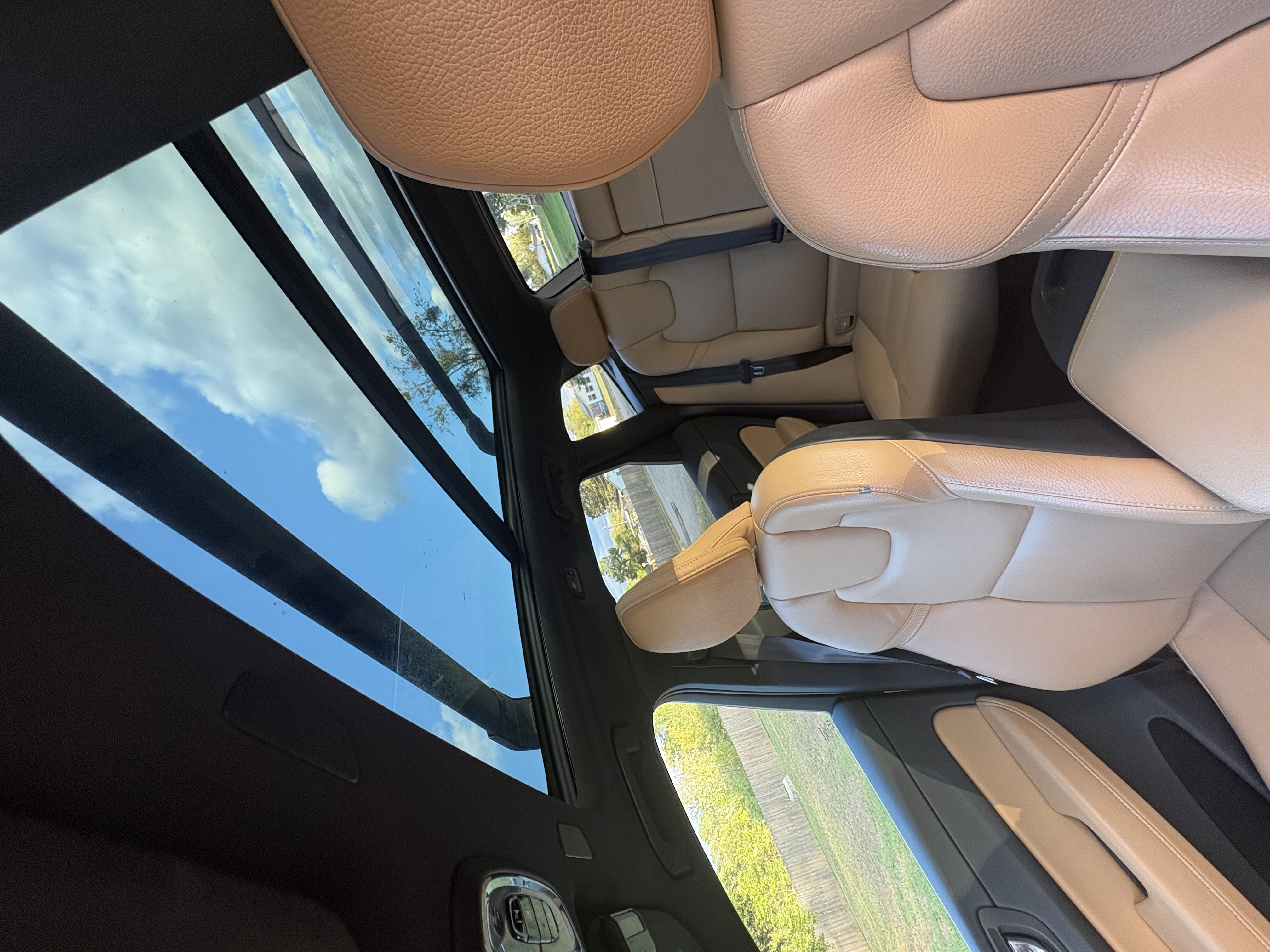 Used 2020 Volvo XC60 T5 Momentum AWD/4WD image 18