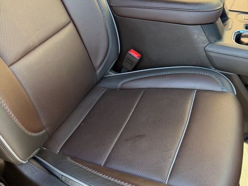 Used 2023 GMC Sierra 1500 Denali w/ Denali Reserve Package image 9