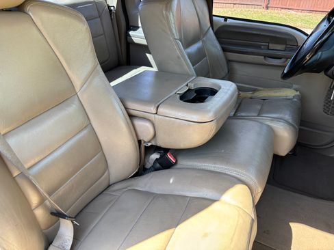 Used 2003 Ford F250 XLT image 12