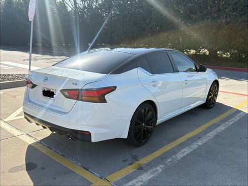 Used 2022 Nissan Altima 2.5 SR image 5