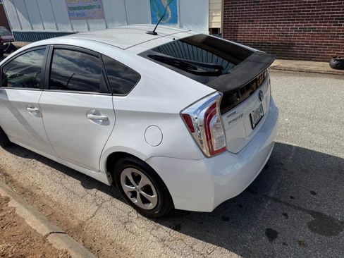 Used 2012 Toyota Prius Four image 4