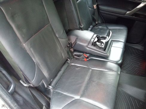 Used 2010 Lexus GX 460 image 25