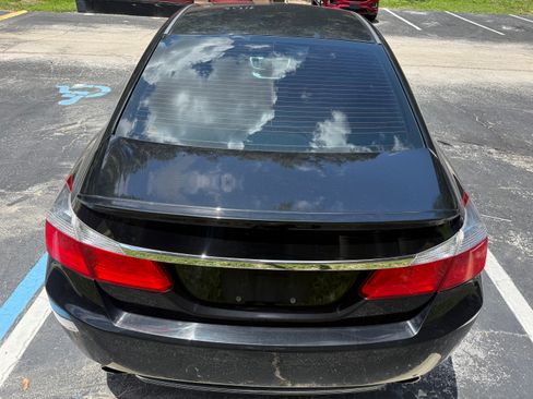 Used 2015 Honda Accord Sport image 16