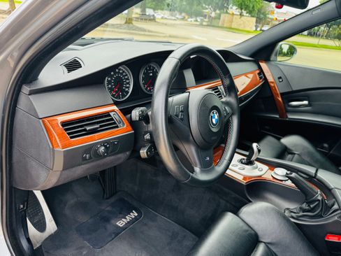 Used 2006 BMW M5 RWD image 15