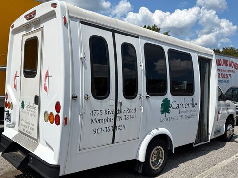 Used 2014 Ford E-350 and Econoline 350 Super Duty image 8