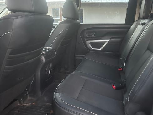 Used 2018 Nissan Titan PRO-4X w/ Pro-4x Utility Package image 11