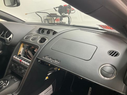 Used 2014 Lamborghini Gallardo LP 550-2 image 14