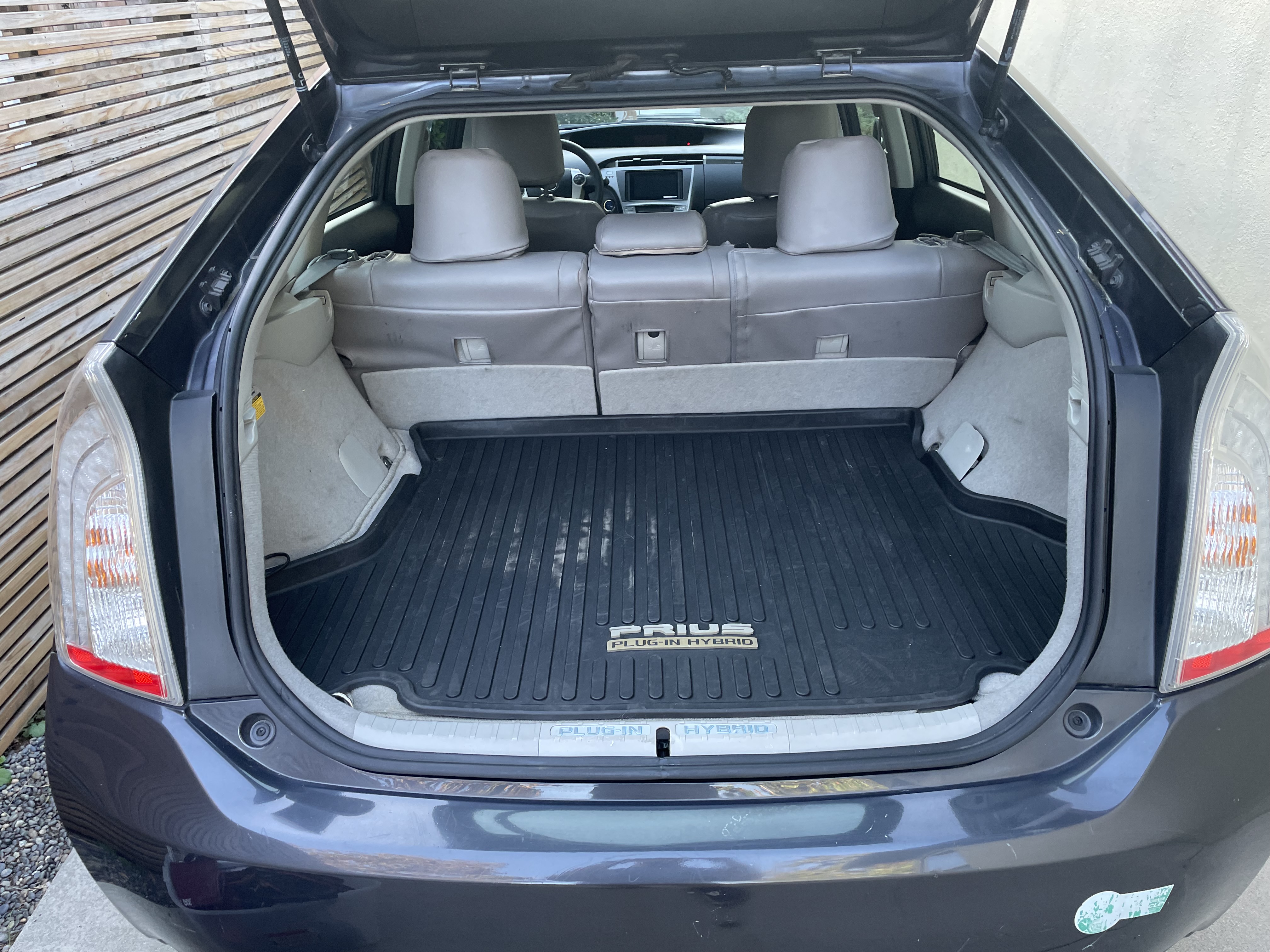 Used 2014 Toyota Prius Prime Plug-In Hybrid FWD image 15