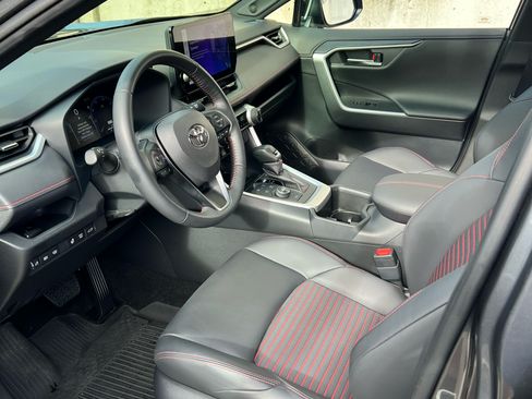 Used 2024 Toyota RAV4 XSE image 8