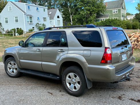 Used 2007 Toyota 4Runner Sport RWD image 4