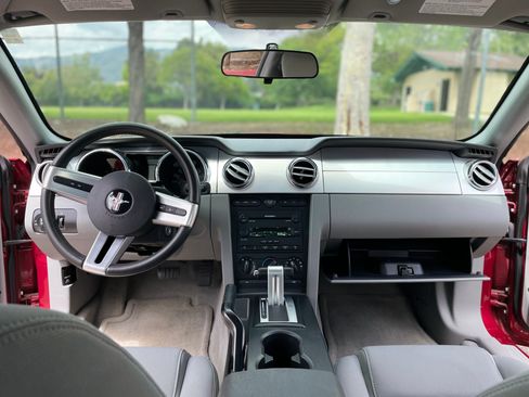 Used 2005 Ford Mustang GT image 21