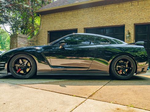 Used 2013 Nissan GT-R Premium image 6