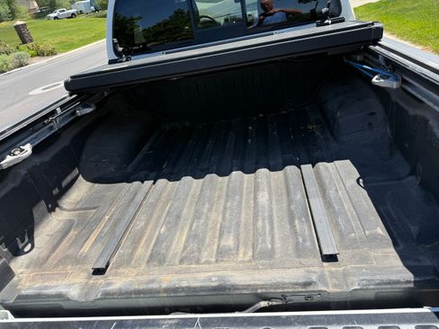 Used 2019 Nissan Frontier PRO-4X w/ Pro-4x Luxury Package AWD/4WD image 9