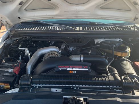 Used 2005 Ford F250 XLT RWD image 2