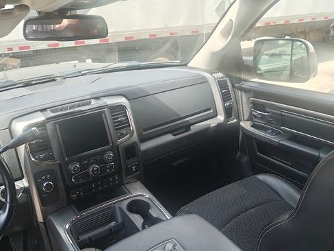 Used 2018 RAM 3500 Big Horn w/ Sport Appearance Group AWD/4WD image 12