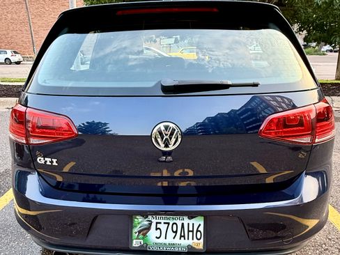 Used 2015 Volkswagen GTI SE FWD image 5