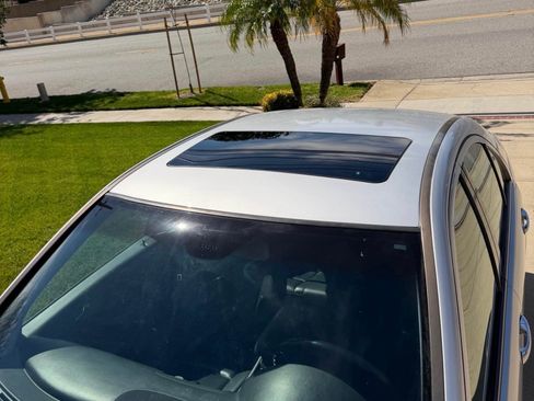 Used 2004 Mercedes-Benz C 320 Sedan image 6