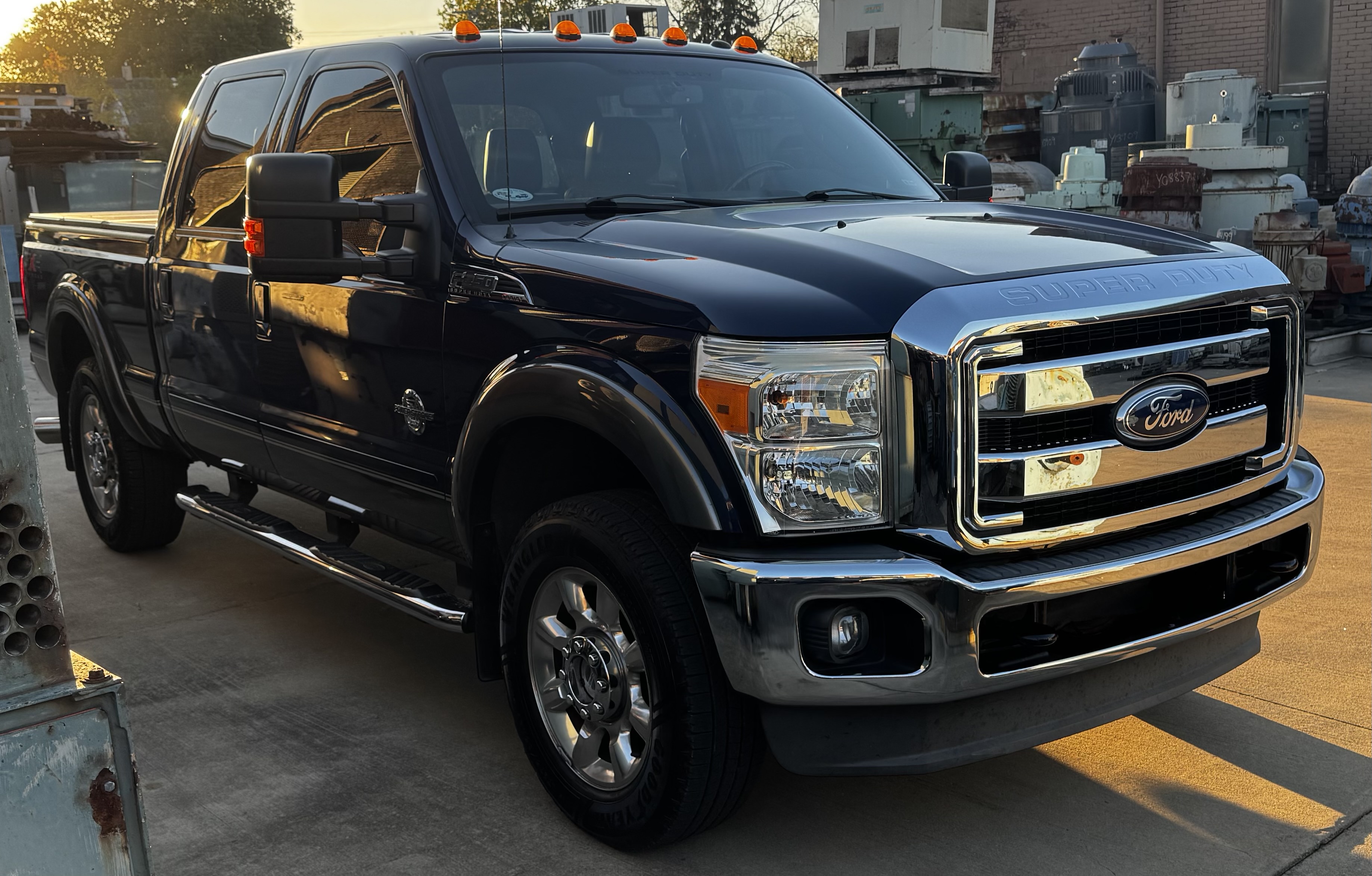 Used 2011 Ford F250 Lariat w/ Lariat Interior Pkg AWD/4WD image 4