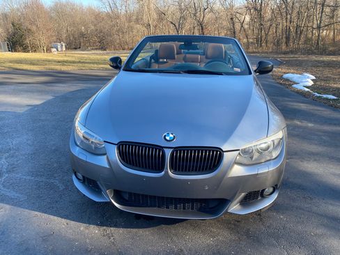Used 2012 BMW 335is Convertible image 10
