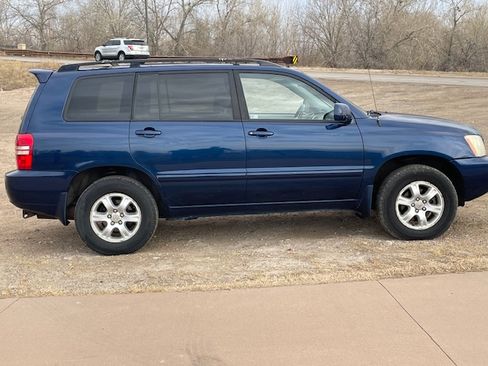 Used 2003 Toyota Highlander 4WD V6 image 13
