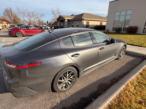 Used 2022 Kia Stinger GT-Line w/ Sun & Sound Package image 6