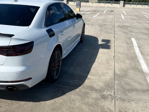 Used 2018 Audi A4 2.0T Premium Plus w/ Premium Plus Package AWD/4WD image 5