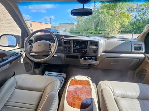 Used 2000 Ford Excursion Limited image 11