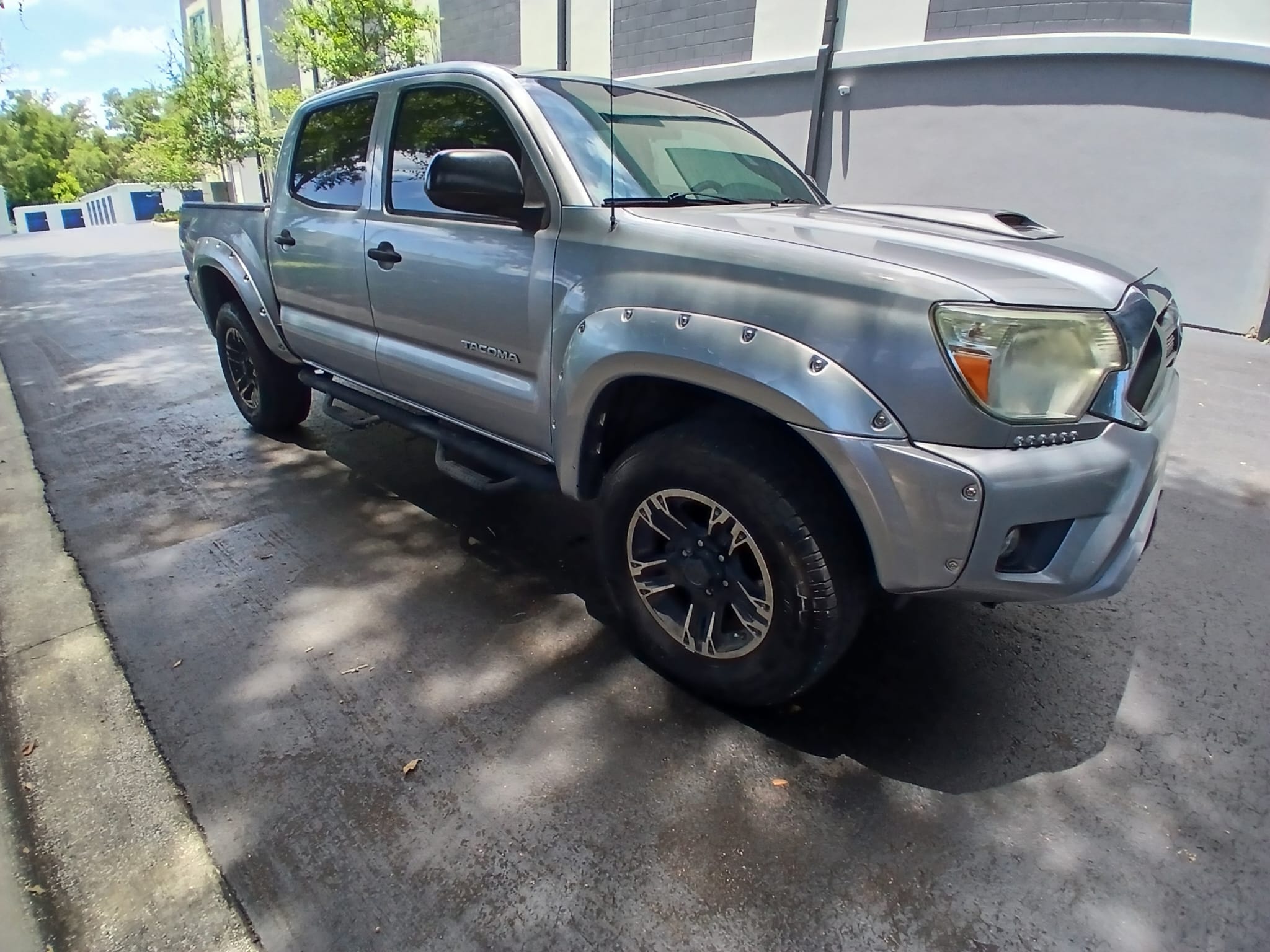 Used 2015 Toyota Tacoma PreRunner w/ SR5 Package RWD image 5