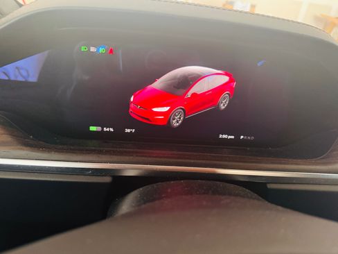 Used 2023 Tesla Model X image 24