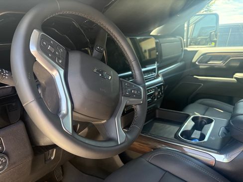 Used 2026 Chevrolet Silverado 2500 LT w/ Trail Boss Package image 10