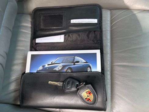 Used 2005 Porsche 911 Carrera 4S AWD/4WD image 20