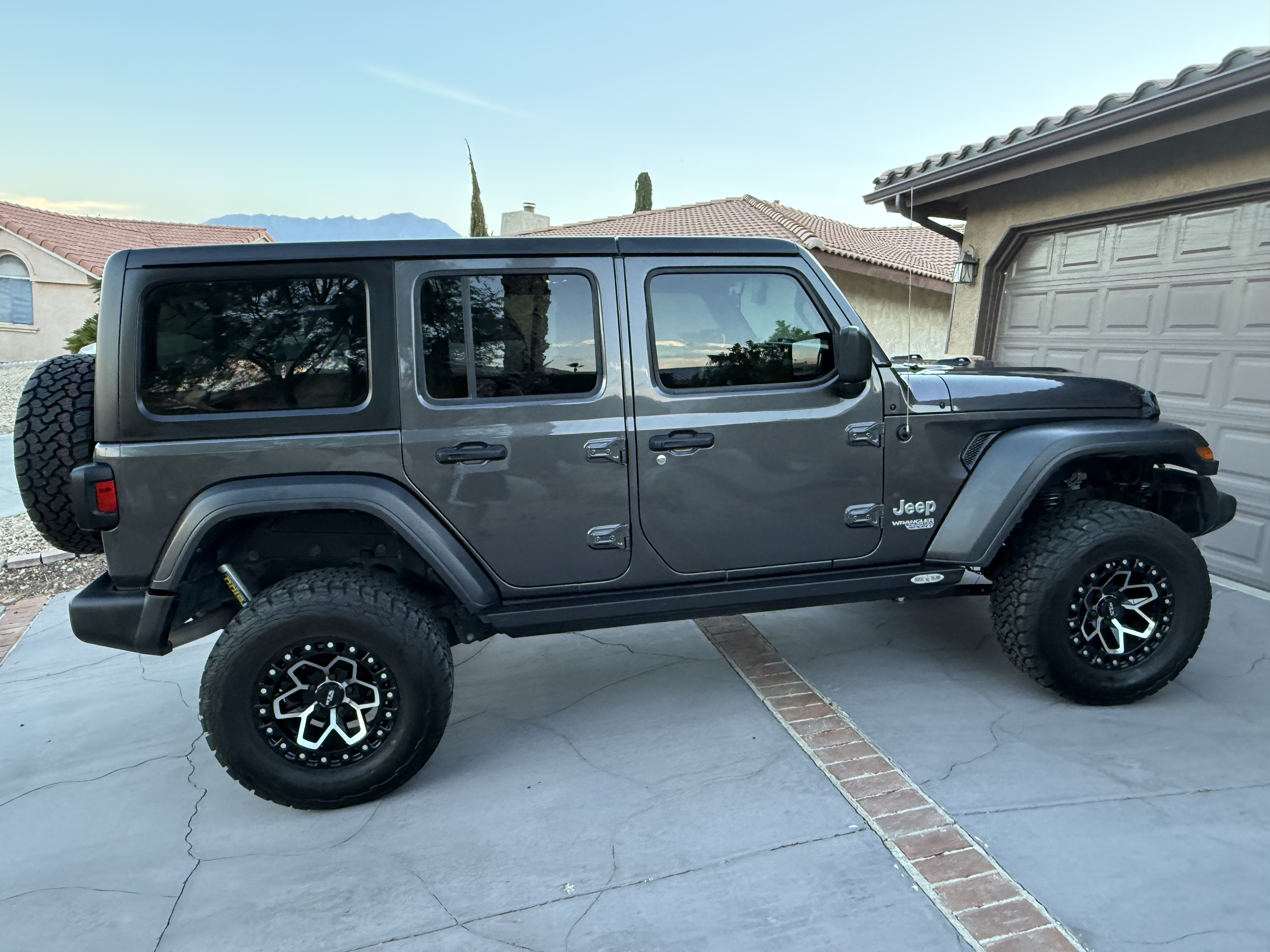 Used 2019 Jeep Wrangler Unlimited Sport S AWD/4WD image 6