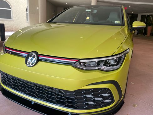 Used 2022 Volkswagen GTI Autobahn FWD image 8