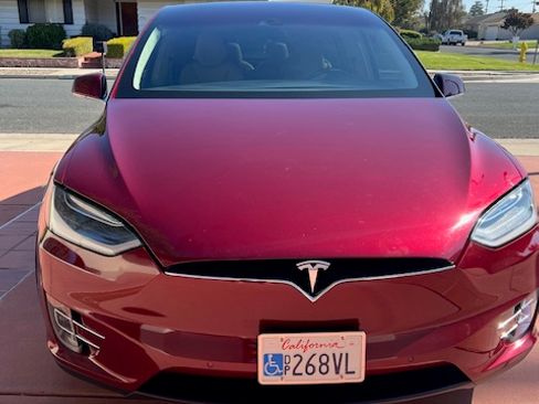 Used 2016 Tesla Model X Performance image 1