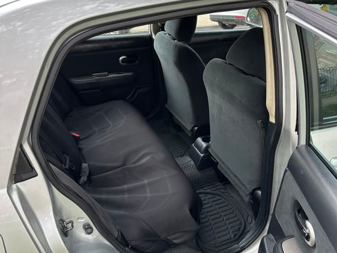 Used 2011 Nissan Versa 1.8 S w/ PWR Plus Pkg FWD image 10