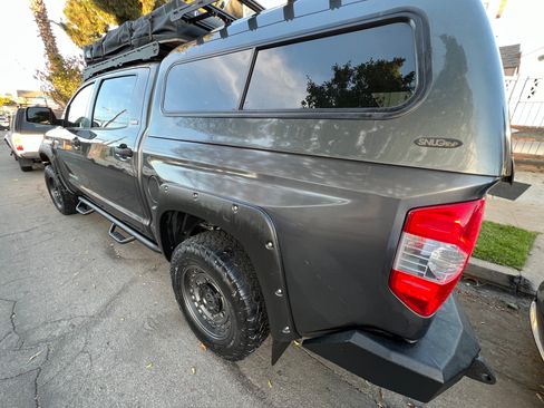 Used 2017 Toyota Tundra SR5 image 12