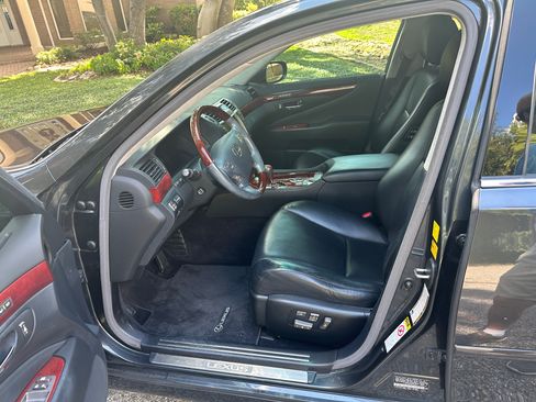 Used 2011 Lexus LS 460 L image 10