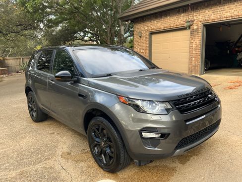 Used 2017 Land Rover Discovery Sport HSE image 5