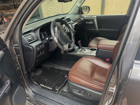 Used 2018 Toyota 4Runner Limited image 5