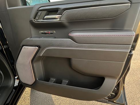 Used 2023 GMC Sierra 1500 AT4X image 10