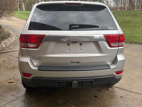 Used 2011 Jeep Grand Cherokee Laredo image 9