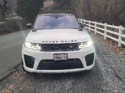 Used 2018 Land Rover Range Rover Sport SVR image 11