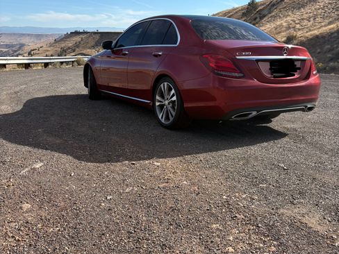 Used 2016 Mercedes-Benz C 300 Sedan w/ Multimedia Package image 4