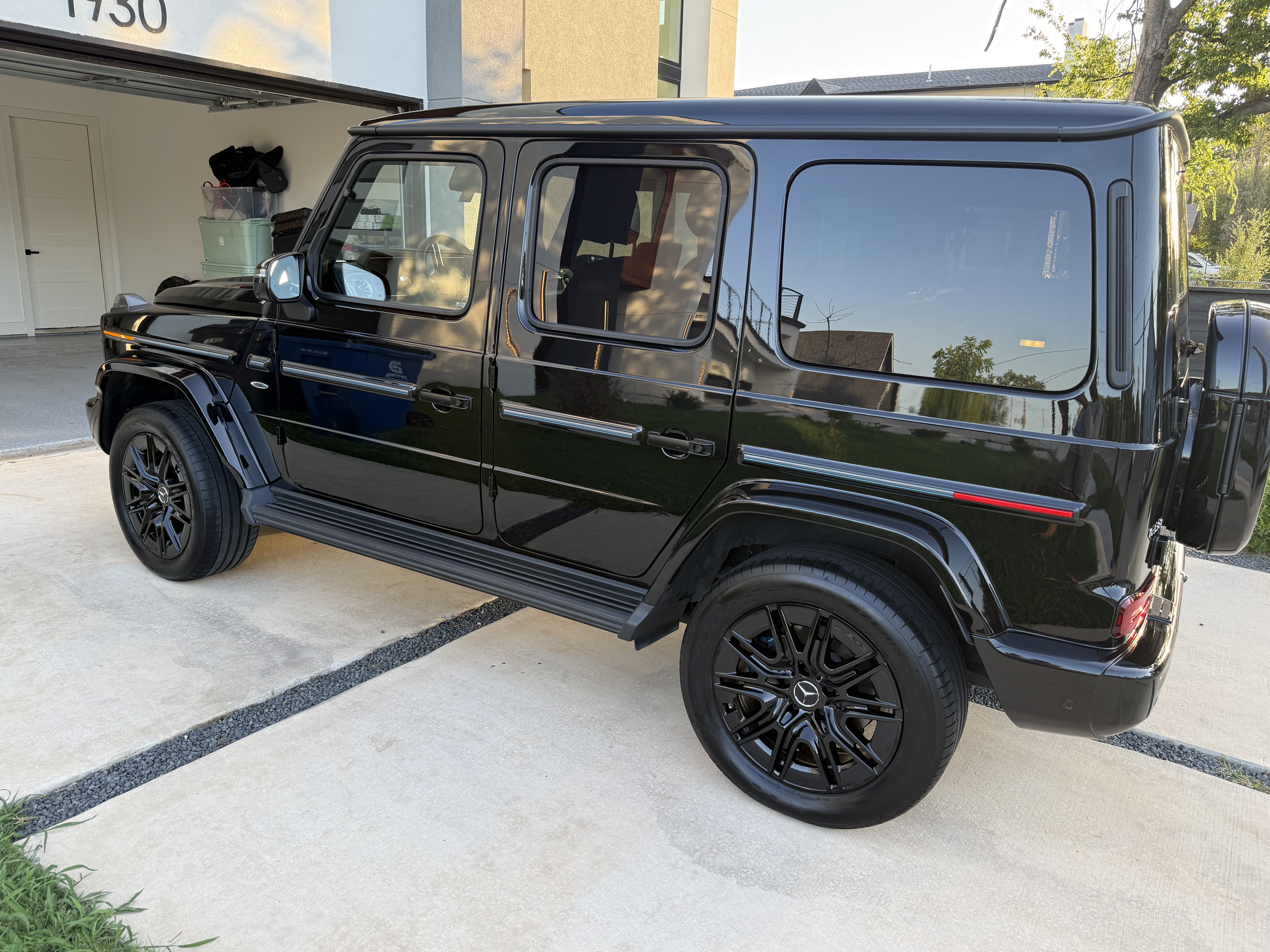Used 2025 Mercedes-Benz G 580 w/ EQ Technology image 5
