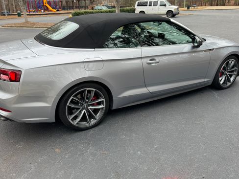 Used 2018 Audi S5 Premium Plus w/ Navigation Package image 2