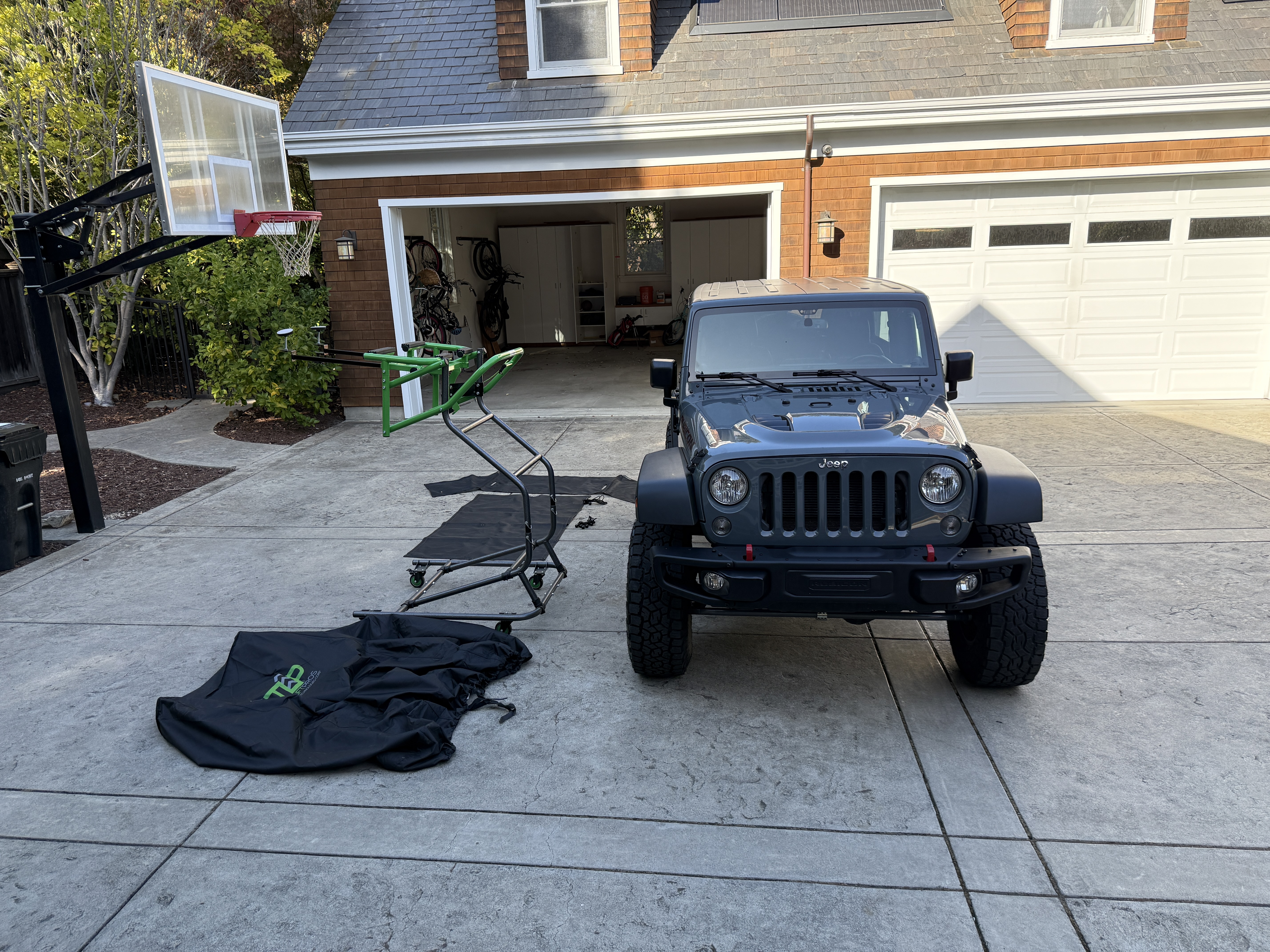 Used 2014 Jeep Wrangler Unlimited Rubicon AWD/4WD image 17