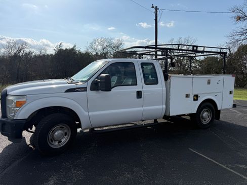 Used 2012 Ford F250 XL image 4