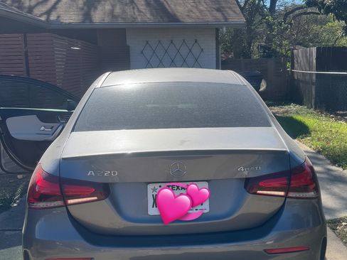 Used 2019 Mercedes-Benz A 220 4MATIC image 2